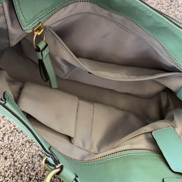 Coach bag! - Picture 3 of 7